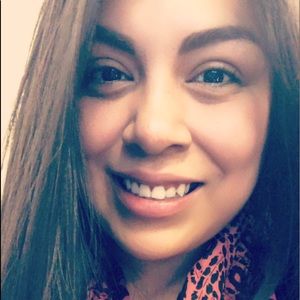 Meet your Posher, Imelda